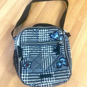 Vera Bradley lunch tote new but tag fell off an is missing
